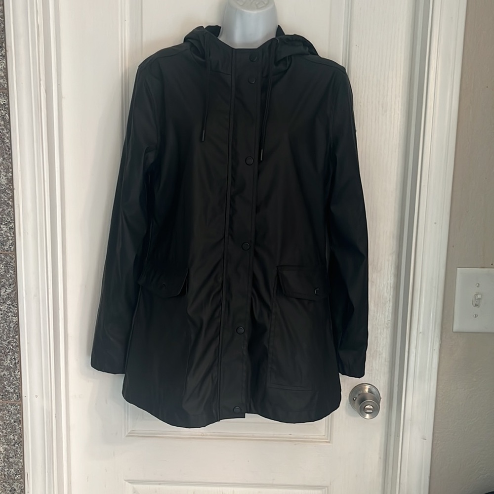 Madden Nyc Women's Black Raincoat Hooded Lined Zippered & Snapped, size medium